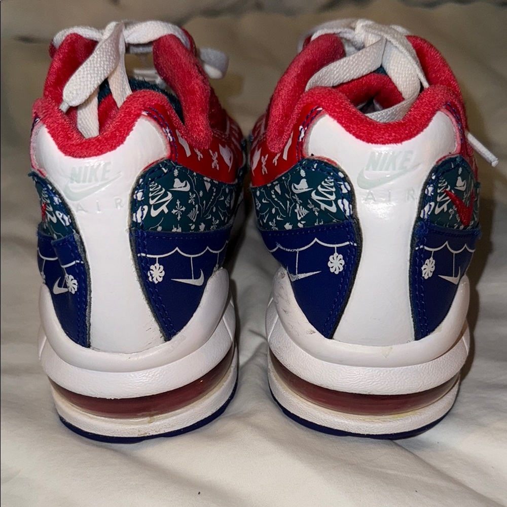 NIKE Kids Air Max 95 Christmas Sweater Sneakers - Picture 7 of 8